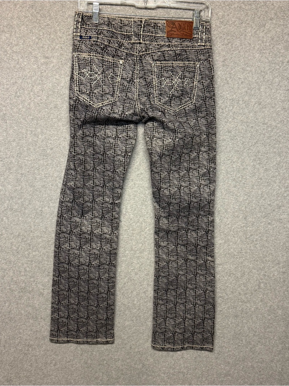 Adiktd Jeans Size 4/32 Short Straight Leg Rhinestone Pockets Snake Pattern Gray - Picture 2 of 11